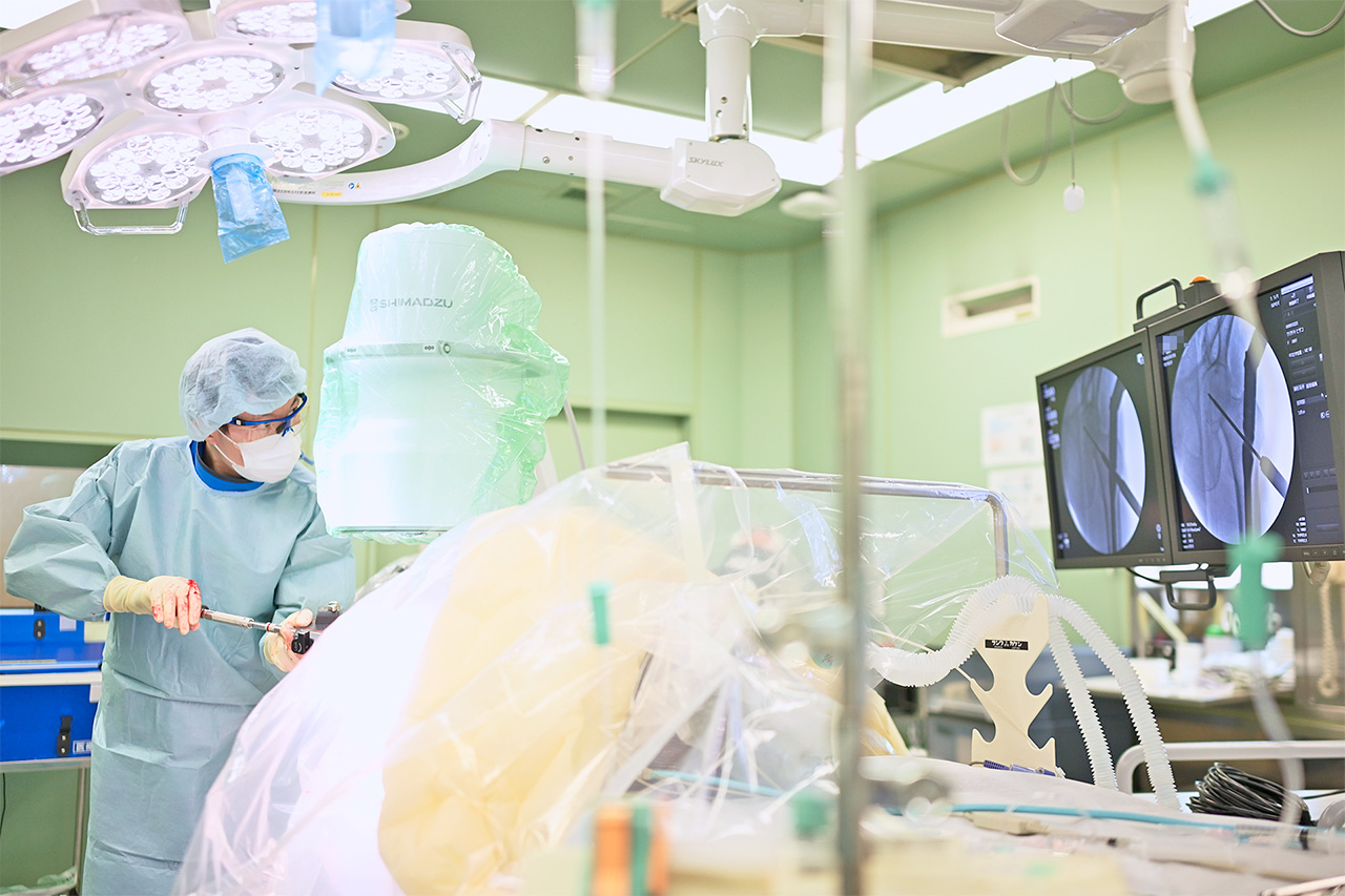渡邉医師による大腿骨骨折手術